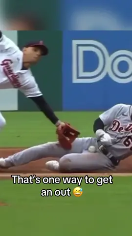 OUCH 😬 #MLB #baseball #fail