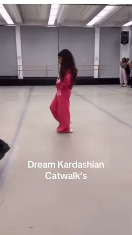 Dream training 🤩 #dream #dreamkardashian #model #catwalk #thekardashians #kardashians #nyfw 