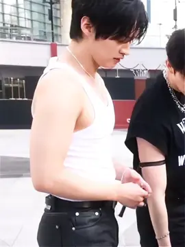 IM NOT OKAY #straykids #leeknow #leeminho #skz #skzedit #lovestay #fyp #thesunooly 