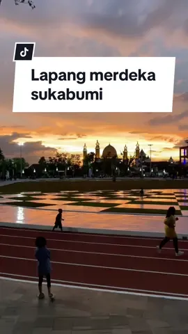 Lapang merdeka sukabumi~ Kalian team jogging sore? Atau pagi? #lapangmerdekasukabumi #lapangmerdeka #kenapasukabumi 