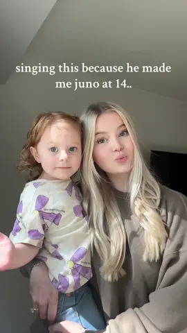 The way she was forcing a smile 😂 #MomsofTikTok #teenpregnancy #momlife #youngmom #teenmom #juno 