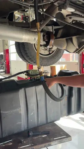 Crazy Duramax fuel system issue, found it’s sucking air from an oil plastic tube #duramax #duramaxdiesel #carrepair #autoshop #enginebuilding 