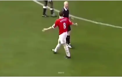 Wayne rooney argues with ref and scores a  abousolute madness #WayneRooney #EpicGoal #Screamer #RefereeArgument #FootballDrama #SoccerSkills #ViralMoment #TikTokFYP #TrendingNow #FYP