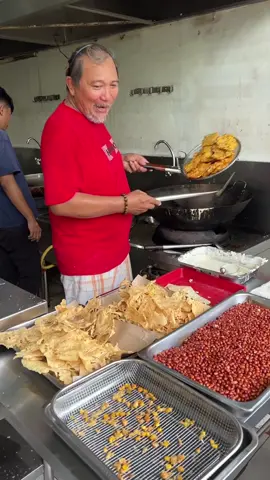 Orang Kaya jualan gorengan?? Sultan Gabut !