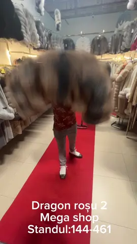 Mr.Lion Blana Naturală  Dragon rosu 2 Mega shop  Standul:144-461 Atentie‼️‼️‼️Livrare gratuita din usa in usa peste tot in Bucuresti si croitorie personalizata #blananaturala #blanurinaturale #Blana #bucuresti #romania #dragonrosu2 #pielenaturala #fypシ゚ #alpaca #vulpe 