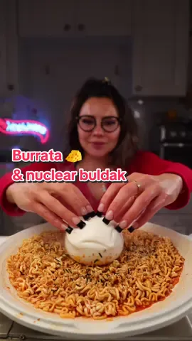 Replying to @Veronica Sundh burrata is sooo chef kiss 😫😍😍😍 #asmr #mukbang #FoodTok 