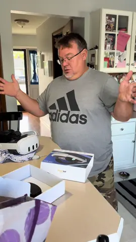 my dad is back with another review #meta #oculus #oculusquest3 ##vr##dad##review