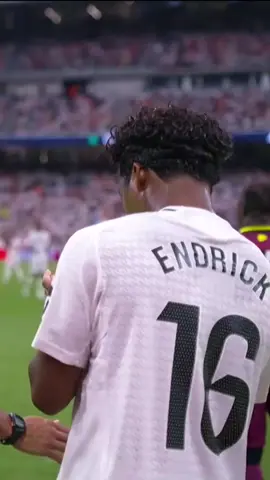 Primeros minutos de Endrick en #LALIGAEASPORTS. ⏰​🤍 #LALIGAHighlights #RealMadrid #Endrick