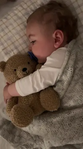 Sweet dream 🥰 #baby #babies #babiesoftiktok #babysleep #cutebaby #fyp 