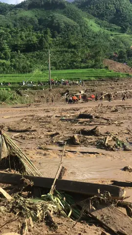 Nỗi đau không thể nói thành lời . Làng Nủ - phúc khánh - bảo yên - lào cai . Quê hương tôi đau buồn .