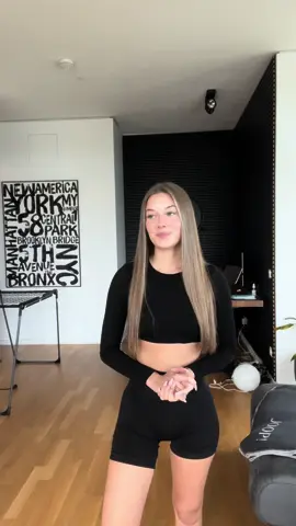 Der für 40€ macht halt genau das gleiche, wie der für 600€ & ich lieb den wirklch 🤭