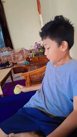 kelak kau yg akan yang menggantikan peran ayahmu tuk menjagaku 😇