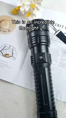 #ad #torch #dark #night #beam #rain #flashlight#extendable #zoom #light #led #tiktokmademebuyit #spotlight 