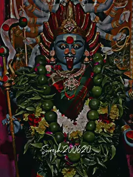 lyrics👉Oru vaai sorrunakku Ootti vitta vaelaiyila Ulagam pasi adangi Uranguthammaa nerathula Udhattu parukayila Onnu rendu sindhuthadi Atha naan rusi paarthae Motcham ingae vandhathadi.Theeyae ini neeyae En nenjinil thangividu Pogum vazhi yaavum Nee engalin kooda iru❤️🙏🔱 home temple 👉@_dhivashini15 #kaliamma #kaliamman #kaliammansong #pechiamma #200620 #fyp