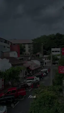 එ song එක...💆🏻‍♂️ #CapCut #foryoupage #trending #whatsappstatus #mr_db #fypシ゚viral #db_offical___02 #300k #30k #Love #mathuchandrayamee #newsong #feelings #sinhala #sadstatus #bootstatus 