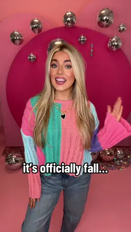 Us as soon as we feel a breeze🍂🤩 #fall #OOTD #sweater #flyboutique🦋 