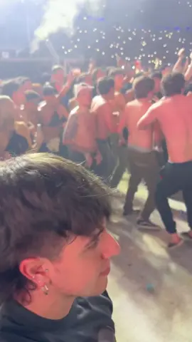 Mãe: “não entre no embalo dos seus amigos!” Eu: #fy #viral 