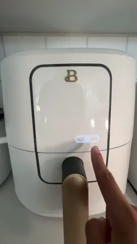 makes things alot faster especially for the morning #beautifulbydrew #airfryer 