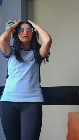 abejita chiquitita 🐝#viral #parati #bpn #viraltiktok #tingomaria_perú💚 #bonita #trend #fyp #universidad #udh #educación 