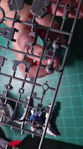 building the legs of FREEDOM GUNDAM ZGMF-X20A #gundam #gunpla #gundambuilder #gundamtiktok #gundamcommunity #mobilesuitgundam #anime #bandai #flypシ #fly #flyp #CapCut @Bandai Toys & Collectibles @Bandai Namco BR 