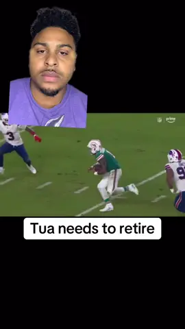 Prayers up i hope hes ok#tua #nfl #football #miamidolphins #viral #fyp #foryou 