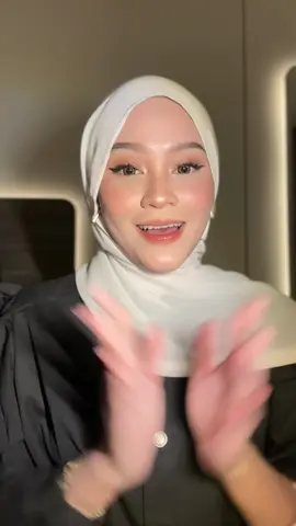 Jadi pashmina fav nih😍 Aleya series by @NabillaSyal  #aleyaseries #nabillasyal #tutorialhijab #cobaajadulu 