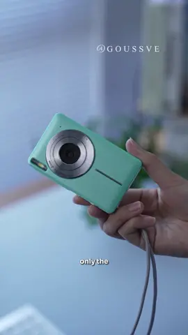 DC403 44MP 1080P HD Digital Camera 16X Digital Zoom Cameras For Vlogging 2.4 '' LCD Rechargeable Camera Photography Professional Camera For Teenagers, 
And Beginners With 32G TF Card, Support For Taking Photos, 
Recording Videos, And Webcam, For Thanksgiving And New Year Gifts

Model Number：DC403 Students Digital Camera
Additional Function:Built-in LED Fill light, Recording Function, Face Priority
Imaging Sensor:CMOS
Screen Size:2.4