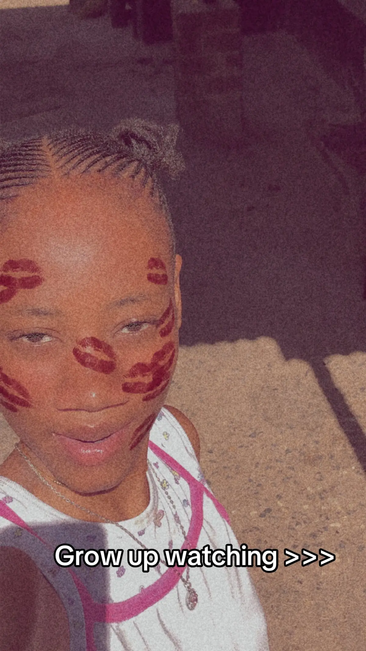 It was so fun watching liv and Maddie i grow up thinking I will become like them 😃😊