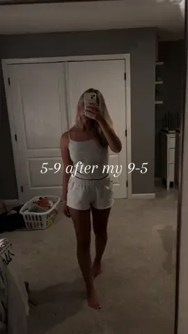 My walk was so peaceful today🍂🌤️🌾🚶🏼‍♀️#diml #5to9afterthe9to5 