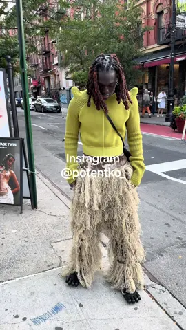 #newyorkfashionweek #OOTD #newyorkfashion #StreetStyle #fyp #thepeoplegallery 