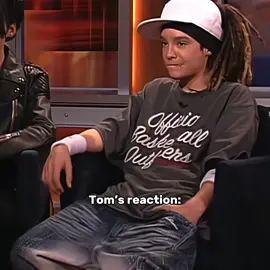 #TOMKAULITZ •Tom’s reaction💪😻 exp: Two boys were laughing at bill and tom was looking them in their eyes. #tomkaulitz #billkaulitz #tokiohotel #viral #fyp #viralfyp #tiktok #foryou #fypp #eyes #look #eyecontact 