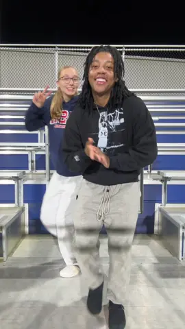 At the soccer game with it😁 DC: @Lindseay #uconn #fyp #dance #kkarnold #Soccer #game @KK Arnold 