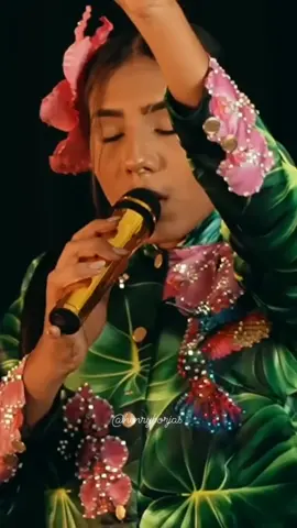 Emily Galaviz. La  Venezolana 🇻🇪 que impacta con su presencia y su potente voz a de mostrando  talento en cada una de su presentación 🎶 Aquí les dejó – Popurri Nro 02 - y el tema 