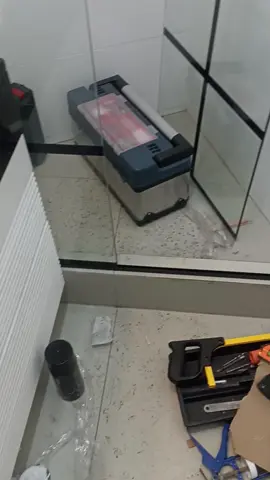 #chambeando  #puertadeducha  #sistemaeuropeo  #videiotemplado  #shawer 