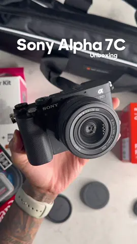 My newest baby 🥹✨ @Sony #sonyalpha #sonya7c #unboxingvideo #mirrorlesscamera #sonycamera #cameras #cameraunboxing #sonymirrorless #a7c #vlogcamera 