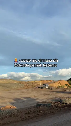 Penjahatnya lagi mainan mobil #storytime #xyzbca #lewatberanda #masukberanda #anaktambang #anaktambang #katakata #storytambang #fypシ #storywhatsapp #tambanghits 