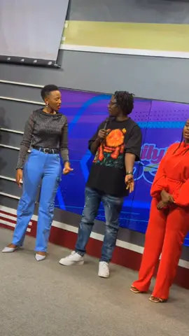Pandemic effuse pandemic 😂#fyp #foryou #foryoupage #bobiwine #trending #tiktokuganda #kampala_tiktokers #southafrica #tiktok #sparktv #kasukulive #frankntambi #fyppp #tiktokkampala #kampala 