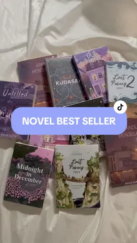 ada kesenangan tersendiri ga sih? 🥹✨ #rekomendasinovel #BookTok #booktokindonesia #bestseller #novel #bacabuku #hobibaca 