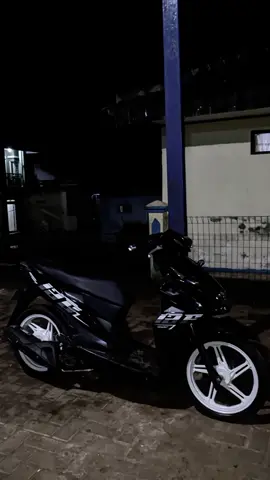 si beat sebelum pake plang5#fyppppppppppppppppppppppp #capcut #beatmodifikasi #motorstandar #ogahjinjitstyle #beatindonesia #beatespganteng 