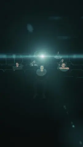 M O V I E 🎬 Je n’arrive pas à regarder un film sans analyser chaque détail. Cette déformation professionnelle m’oblige à avoir un œil d’expert sur ce que je vois. Parfois ce sont les défauts, mais parfois je reste émerveillé devant la beauté des scènes qui se déroulent devant moi 😍 #audiovisual #videomaker #video #editing #postproduction #visual
