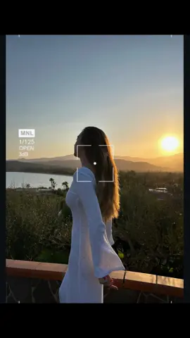 #sunset #dress #photography #fyp #sunsetview #beautifulview #view #tiktok #spanishgirl #photo #bild #sonnenuntergang 