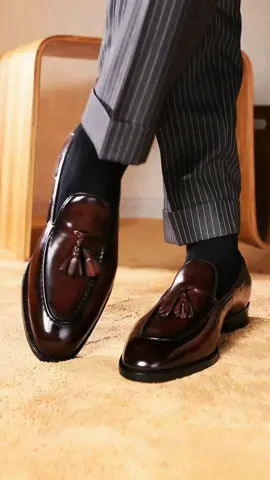 Please check our Official website WWW.DANRRIO.COM🛒🛍️#menfootwear #elegantstyle #loafersshoes #danrrio #businessman #gentleman #mengifts #ootdmen #dressshoes #aesthetic #britishstyle #italystyle  #menfashion 