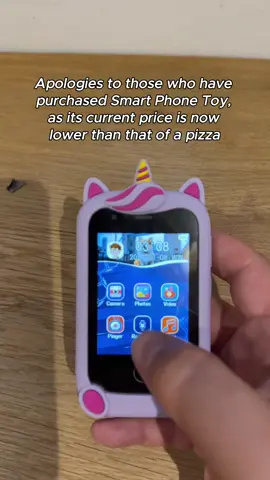 I love taking pictures with this smartphone toy, it's fun! #kidsphone#camera#kidstoys#toyphone#smartphone#toddlerphone
