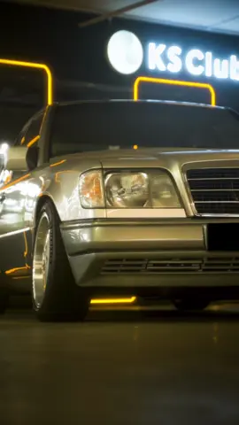 Классика, легенда #mercedes #benz #w124 #e320 #mercedesbenz #mercedesclub 