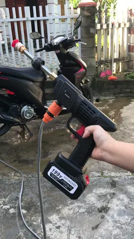 Máy rửa xe cầm tay nhỏ gọn tiện dụng #mayruaxe #mayruaxecamtay #mayruaxecamtaydungpin #mayruaxepin #mayruaxemini #mayruaxedaydai #mayruaxegiađinh #xuhuongtiktok #nb99store 