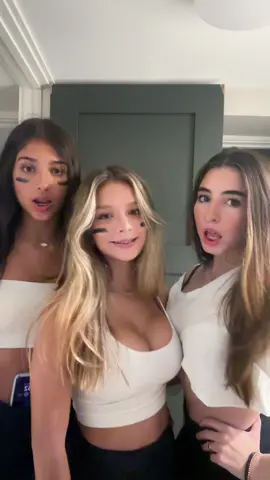 @Elsasuperspams @MAYA 💞 #over18tiktok #18 