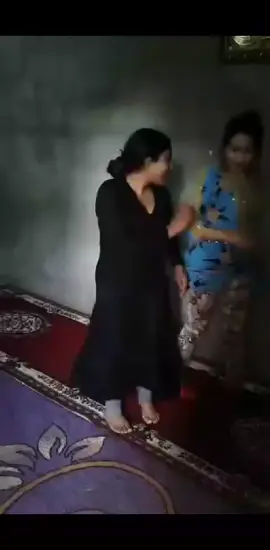 رقص بيوت مسرب