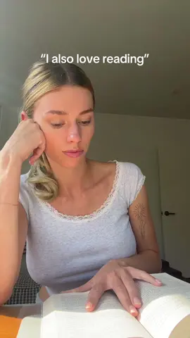 The way to my heart is good taste in books 