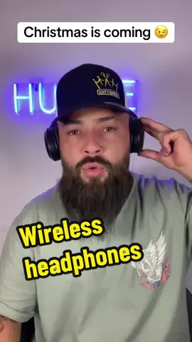 Wireless headphones! Get them whilst theyre in stock! #headphones #christmas #gift #electronic #fyp 