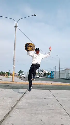 Por siempre 🕺🏻#caporal #caporales #danza  #Chimbote #parati ❤️